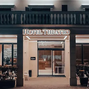 Theatro- Center فندق
