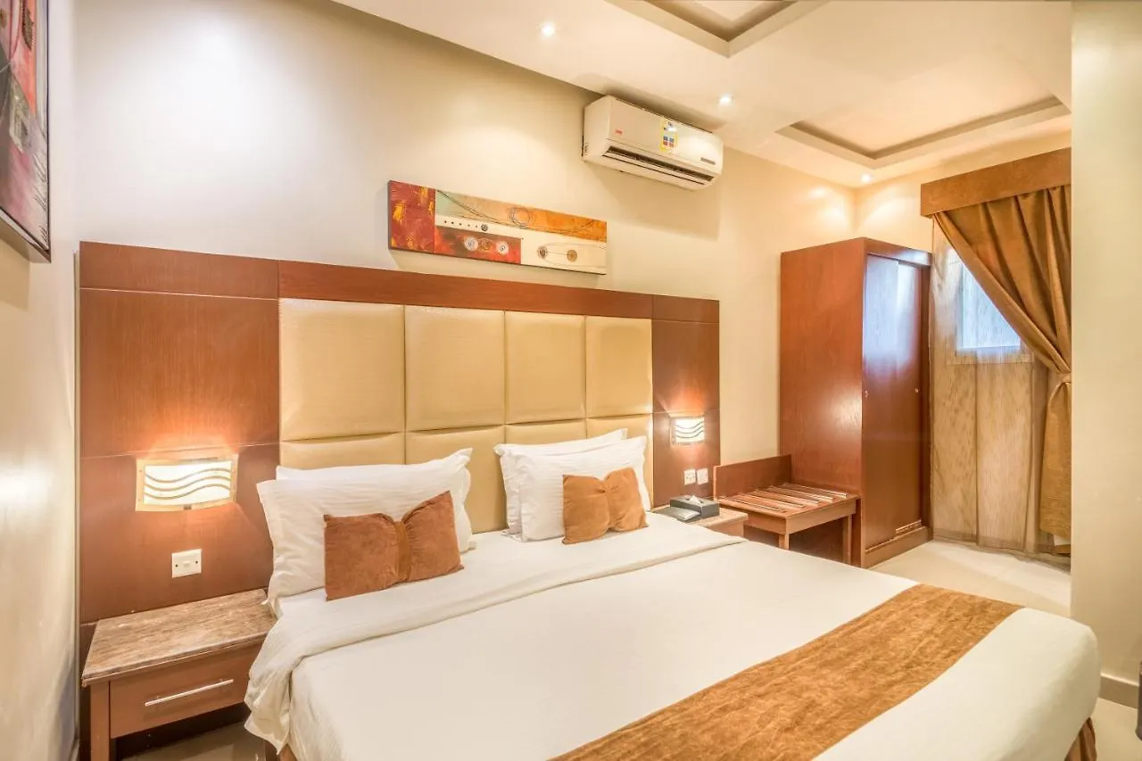 Al Muhaidb Hotel Apartments 24 리야드 아파트호텔